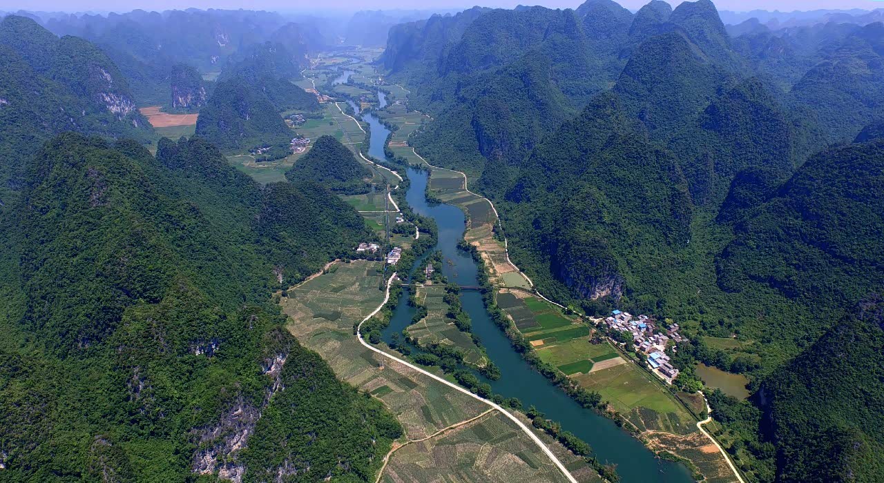 风景无限美旅游好时节出发吧感受大自然大河东去