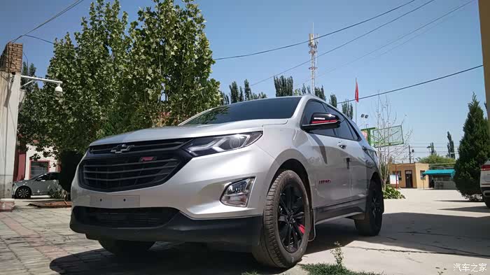 飞驰的探界者靓丽的银色闪电