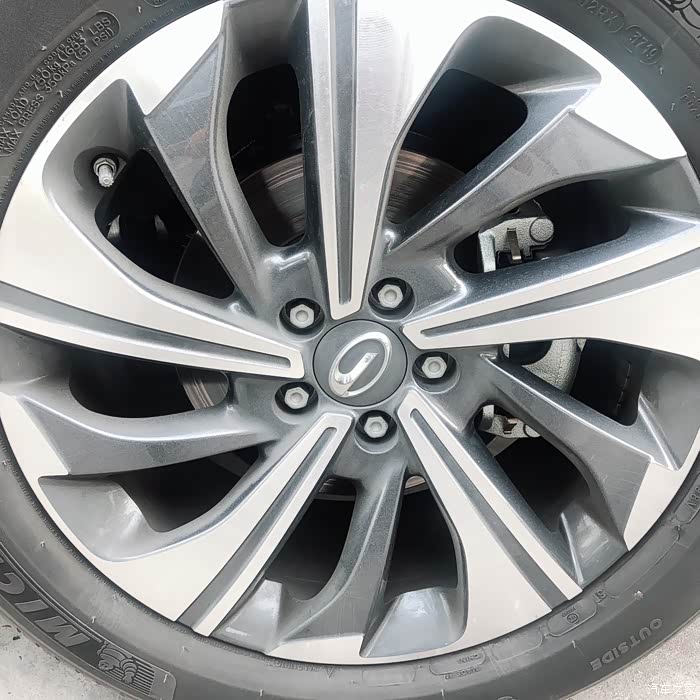 [gs4线索大征集]一睹传祺gs4容颜,分享到店试驾看车感受