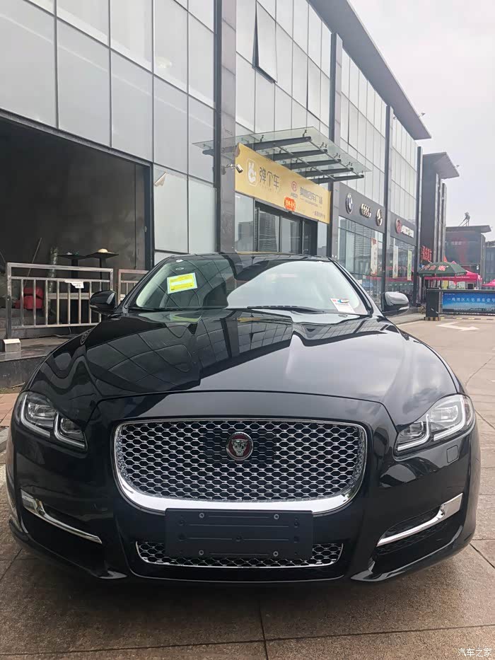 2018款捷豹xjl,就忠爱黑色