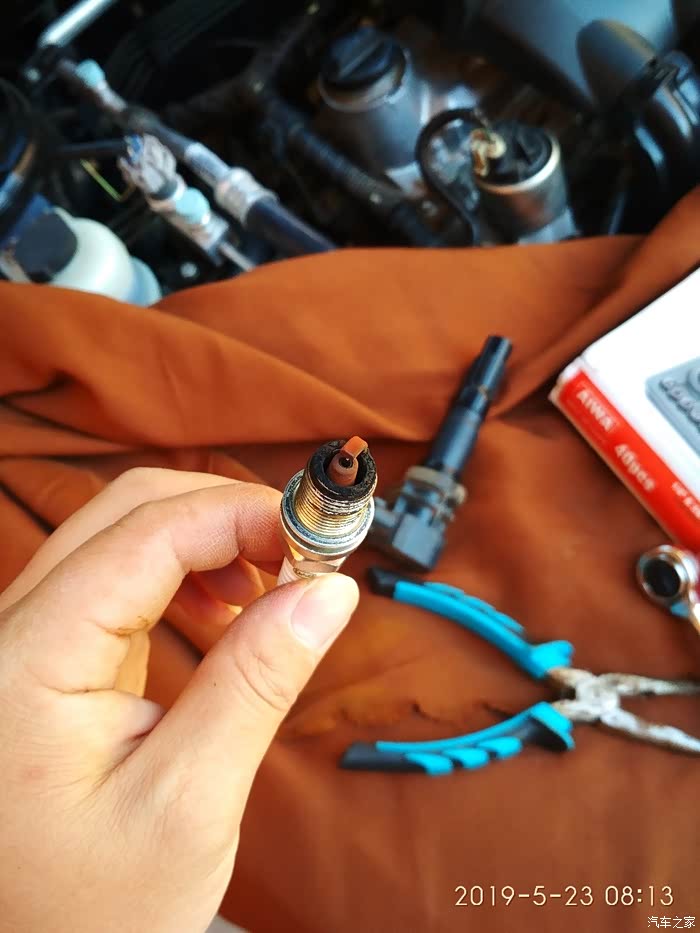 2015款f3一万二公里检查清洗火花塞