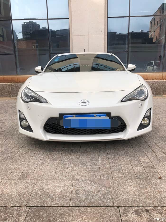 秋名山车神gt86换z4