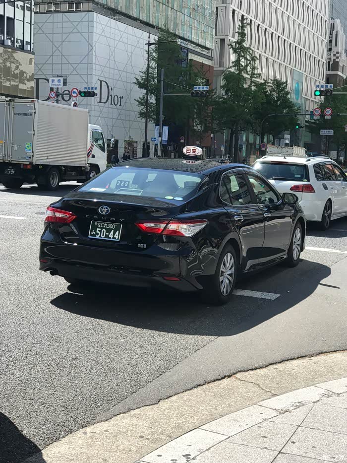 听说香港都是凯美瑞出租车