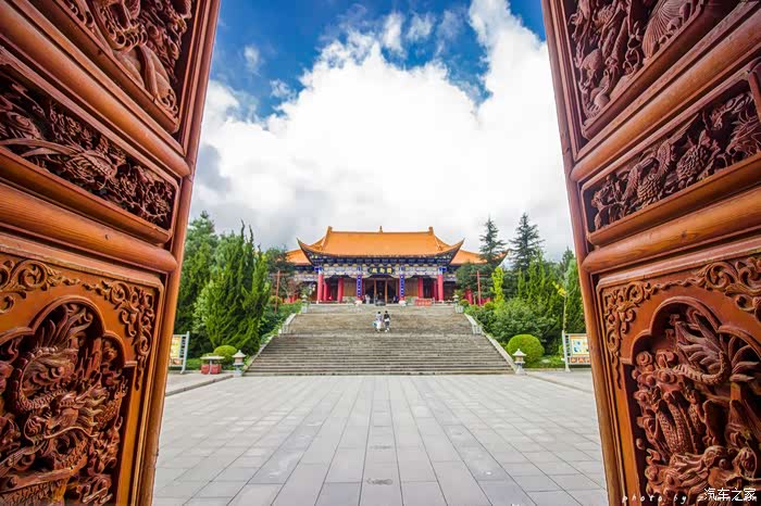 回味天龙八部畅游大理天龙寺体验一场江湖武林