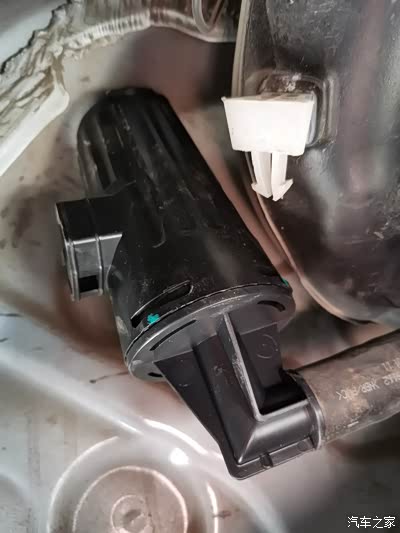 更换碳罐灰滤自己动手更快乐