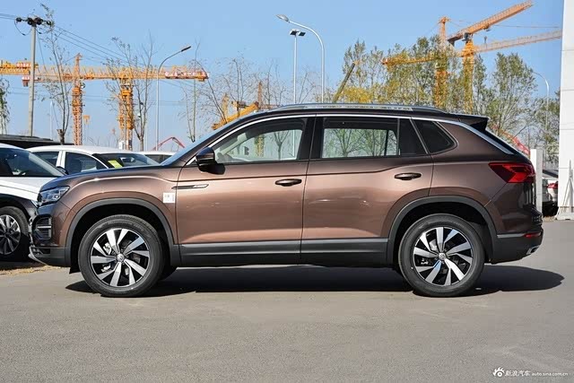 探岳颜色,请车友帮忙