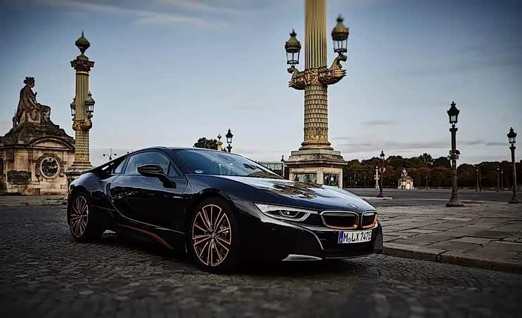 宝马i8最终版,一身黑色涂装,霸气"黑武士"来了