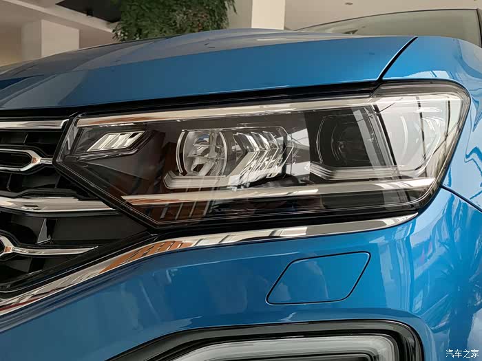 3 探岳论坛 静赏探岳车,笑对人生路夜间行驶时,智能矩阵式led大灯