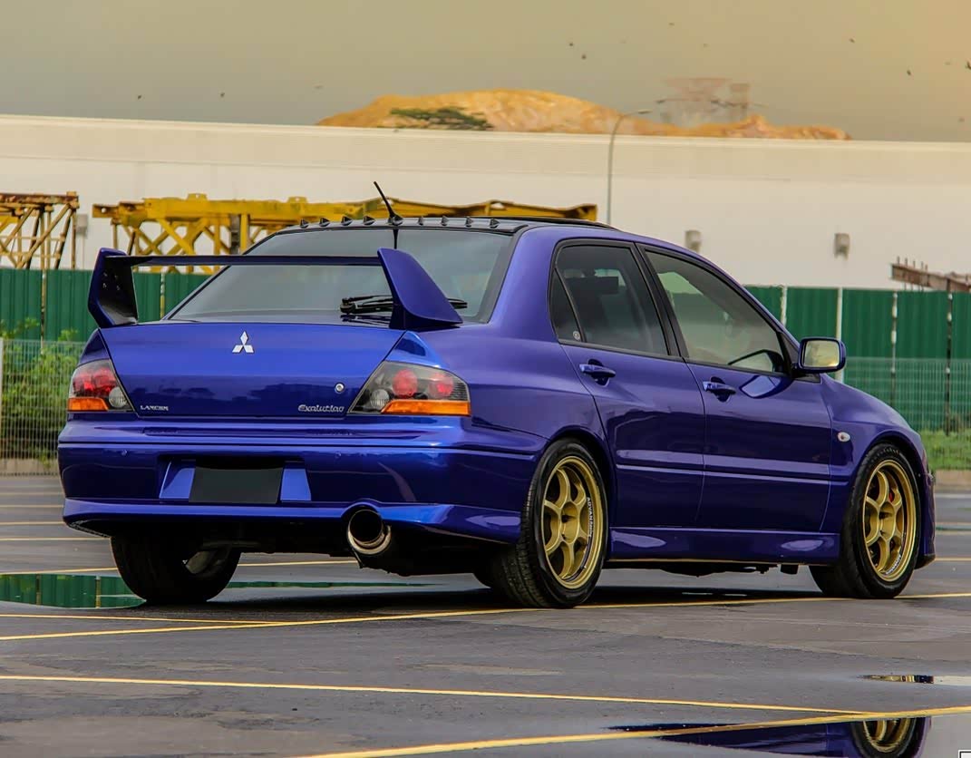 又见三菱evo8代酷酷的感觉总是值得留恋和回忆