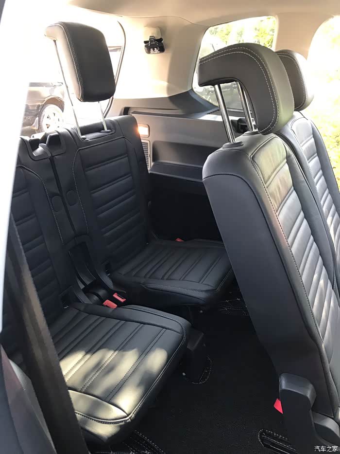 舒雅版途安l用车作业