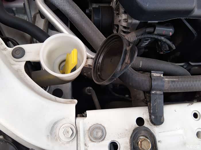 【图】小卡更换冬季玻璃水始末_卡罗拉论坛_汽车之家论坛