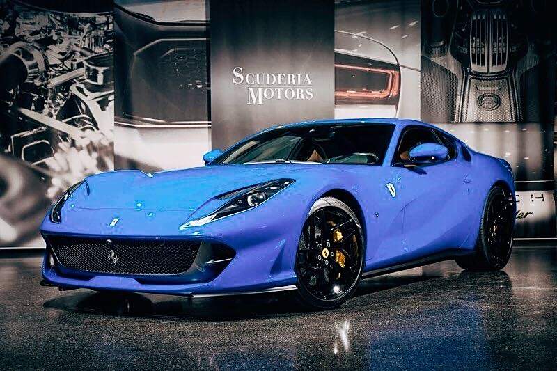 ferrari 812 superfast蓝色也不错