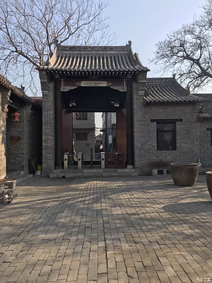 武家大院,城内唯一一个老宅子,原生态古建筑,没经过翻修!