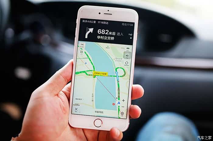 随意截取一段导航路径给大家观摩一,我们只是简单过个江而已