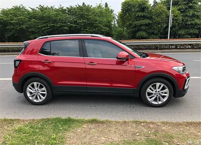 只有罗曼红途铠,才配的上我炙热的青春