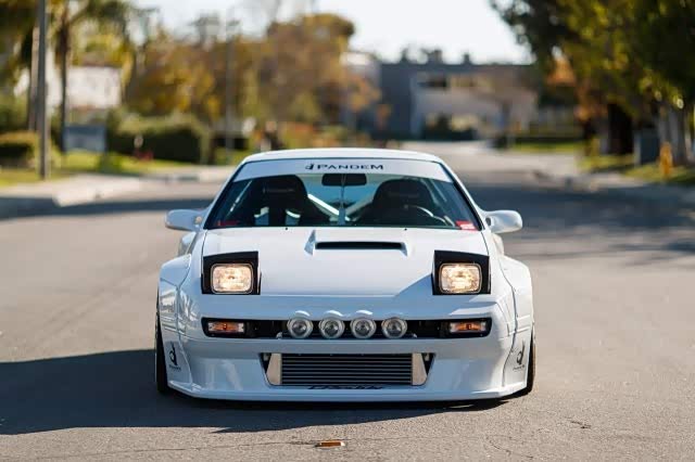 这是什么车藤原86还是gtr