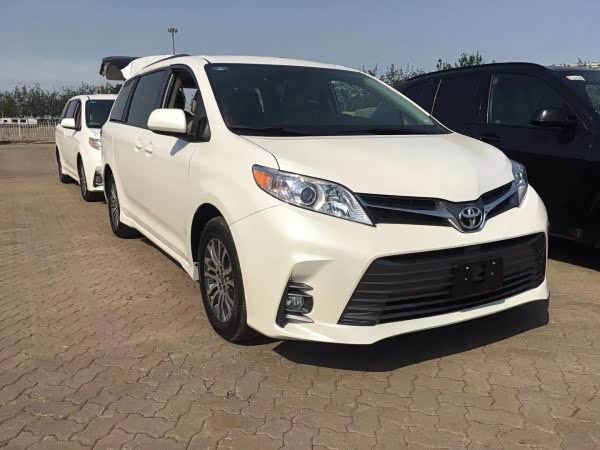 最新款式的丰田大7座家用mpv,全新一代丰田塞纳!
