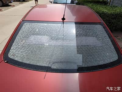 图片是反的,查了一下qysafety是山西利虎玻璃,也为为品牌车原装配套