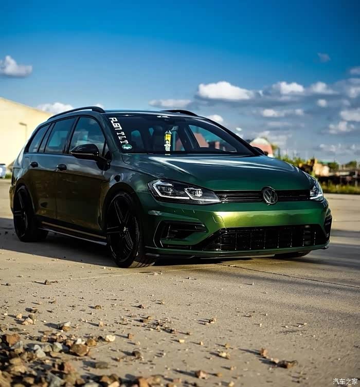 mk7golfr旅行版,这个绿色你觉得好看吗?