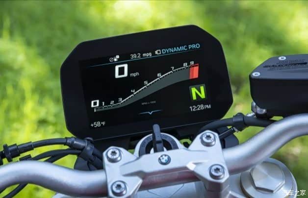 宝马中量级的野心宝马f900rf900xr首测