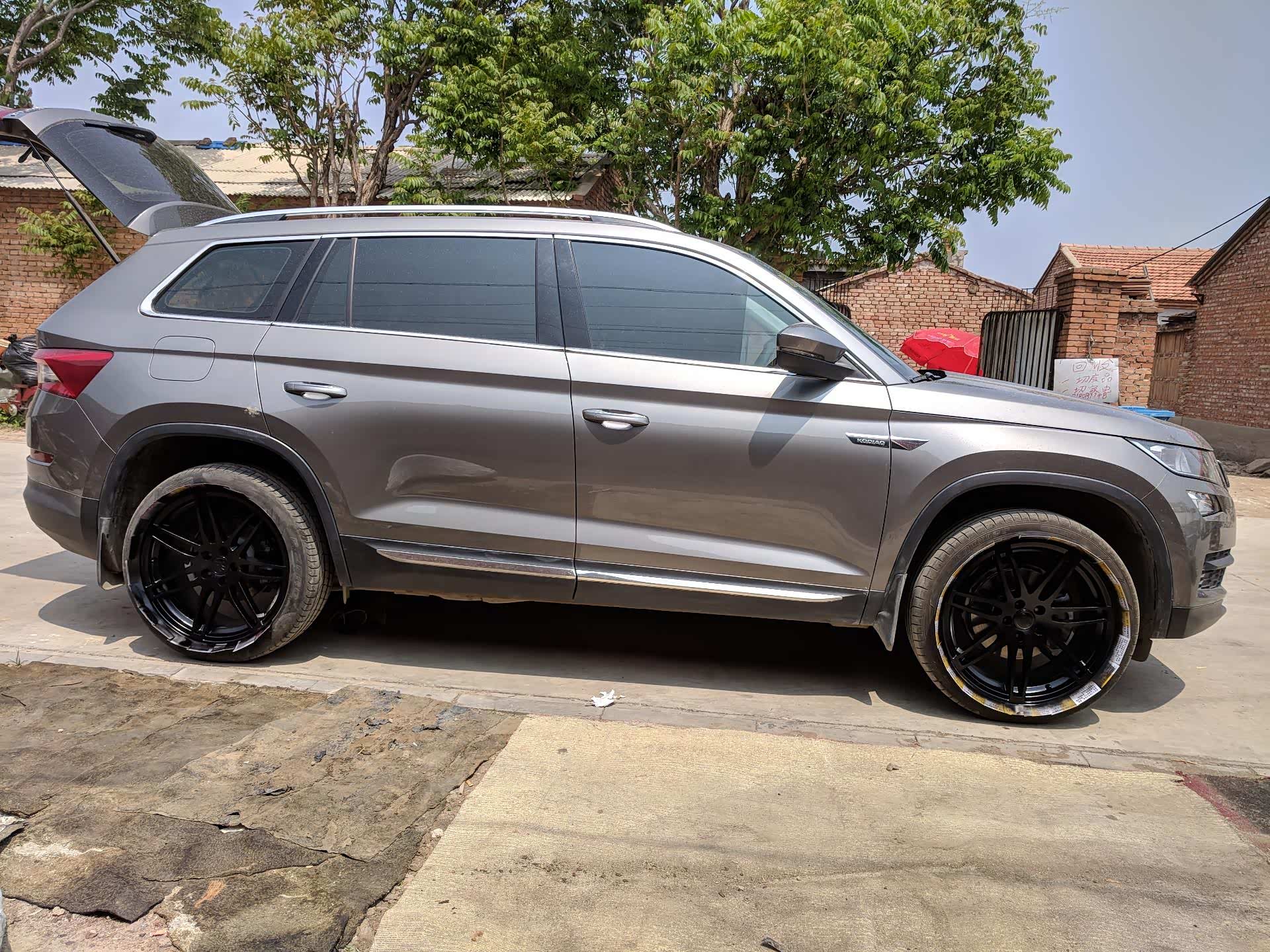 新车还需美图配,新柯迪亚克19改款330简单体验