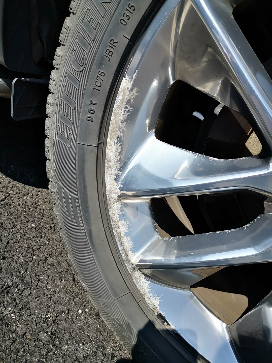 【图】锐界尊锐电镀轮毂氧化腐蚀严重_锐界论坛_汽车之家论坛