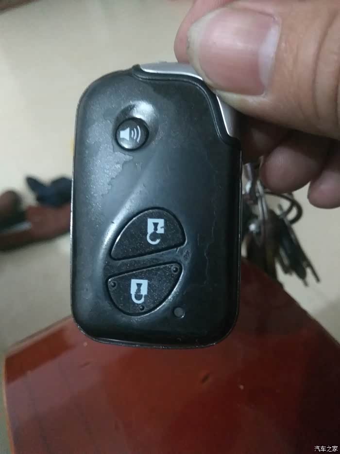 拿比亚迪g3主钥匙去配一个一模一样的钥匙作备用遥控钥匙