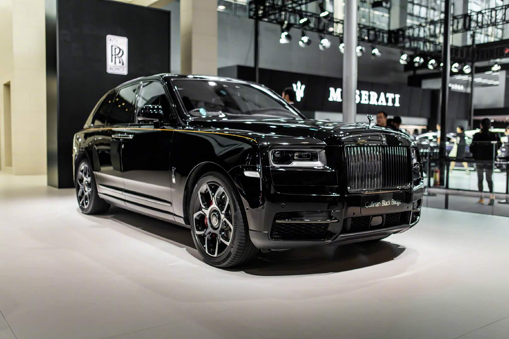 暗夜王爵劳斯莱斯库里南blackbadge