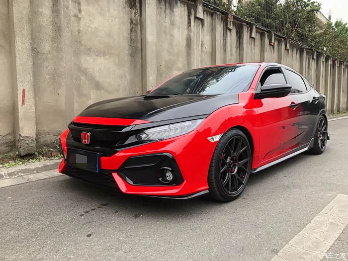 渐变色这么火吗两厢思域凑热闹来个泼墨红