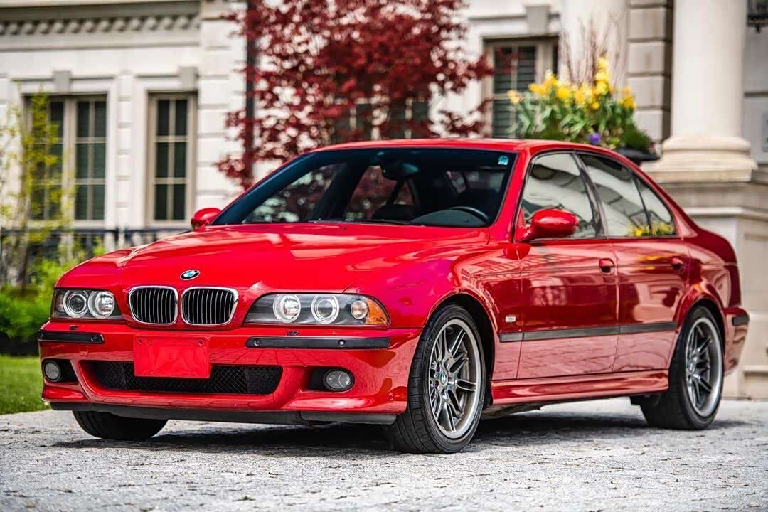 经典的老宝马e39m5v1020年前的产物