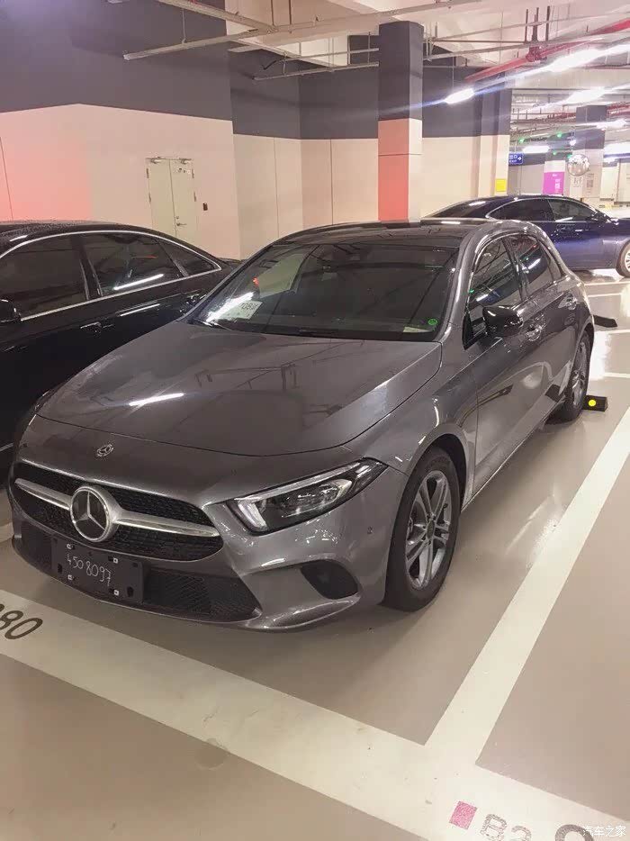 买菜车也要颜值和操控奔驰a级车的用车感受