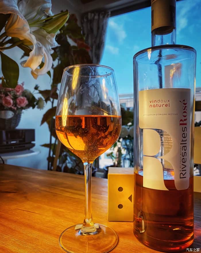 【认证车主年终福利】品酒是一种文化,也是一种情调!