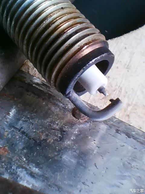 一万多公里连续使用汽油添加剂后的气缸积碳情况