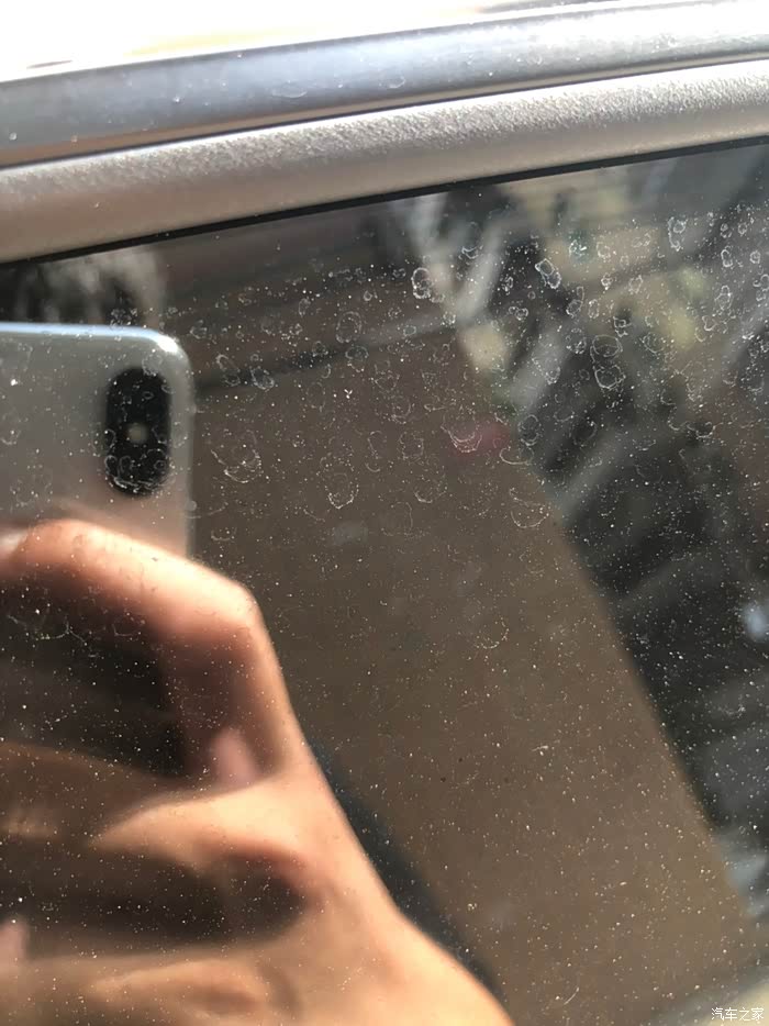 【图】车窗玻璃这种水渍怎么去除?_天籁论坛_汽车之家论坛