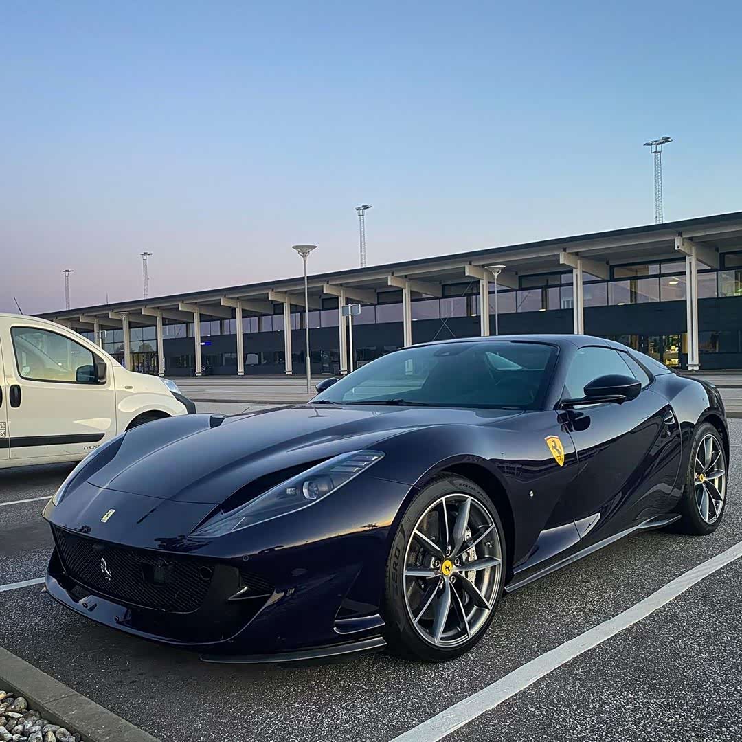 炫酷的飞马812 gts ,真的太漂亮啦!_法拉利812论坛_手机汽车之家