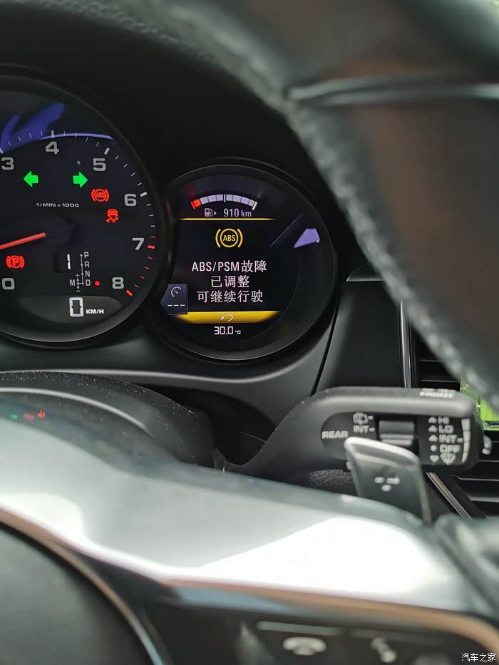 macan连跳四个故障灯