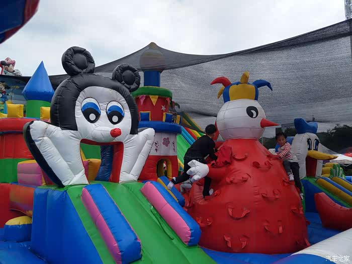 深圳长安车友会173强仔带可爱外甥女们游乐场游玩