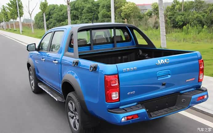 试驾江淮帅铃t8皮卡