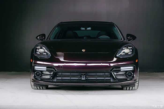 酒红色的保时捷外观真是优雅豪华内饰给人一种舒服的感觉香