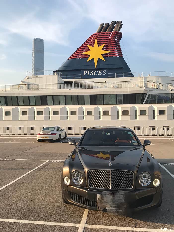 宾利慕尚香港首保香港街车随拍