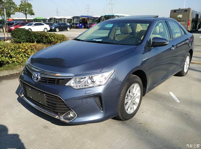 普通版凯美瑞有这个蓝色吗