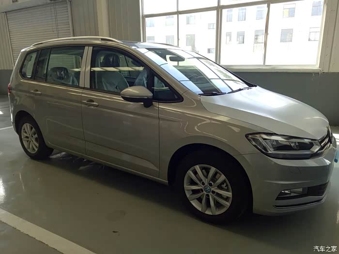 今天喜提途安l自动舒雅星光银7座