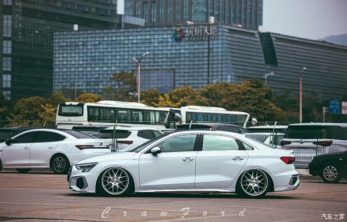 21款奥迪a3l全国首例气动姿态改装完美视觉冲击个性又精致