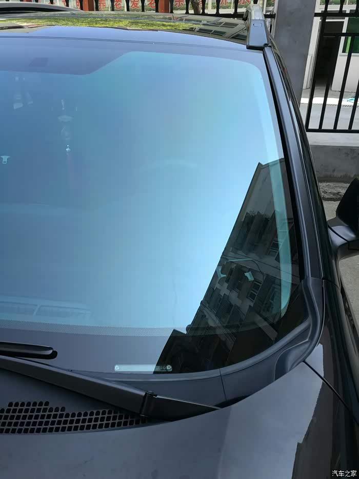 前挡玻璃水痕怎么办