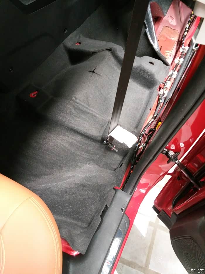 瑞虎7闹心问题拆车过程图