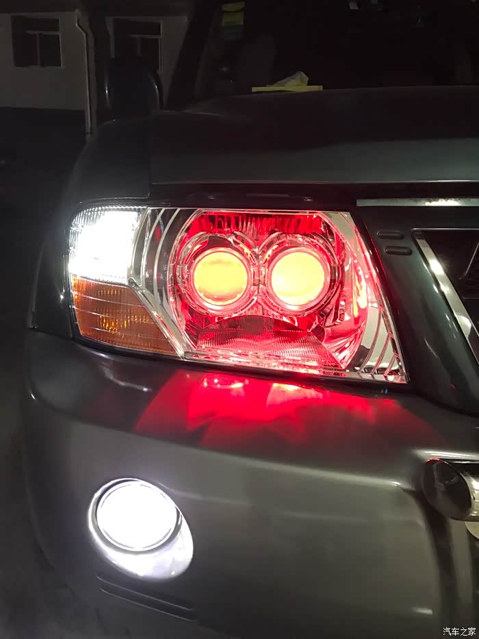 全国首例三菱帕杰罗原车h4大灯改四只海拉五透镜,旅游记