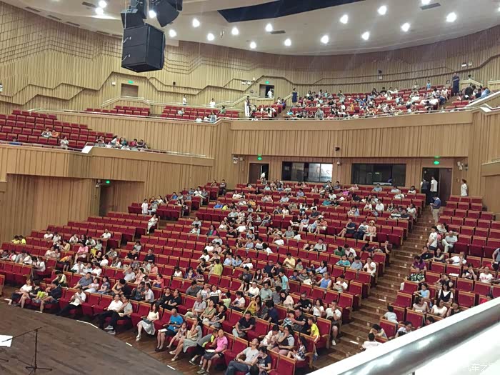 长沙cs75车友会665长沙音乐厅欣赏古典吉他音乐会