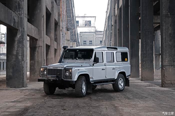 传承经典 路虎卫士的故事依然延续