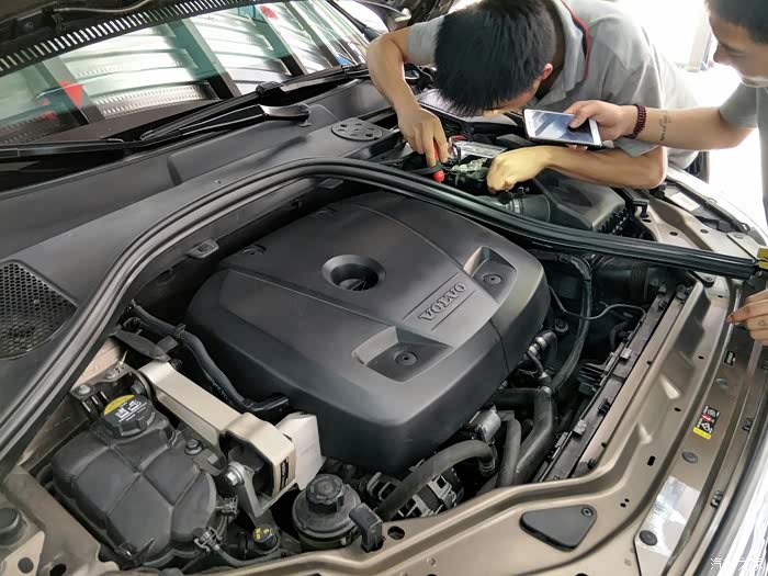 【图】xc60两年一个月:换电池_沃尔沃xc60论坛_汽车之家论坛