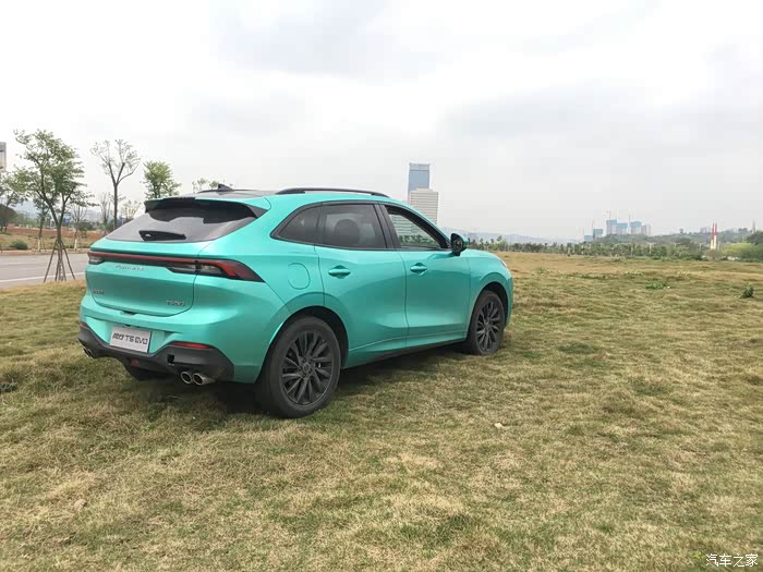 越级驾值秀出你的故事极光绿t5evo在我眼里美出天际